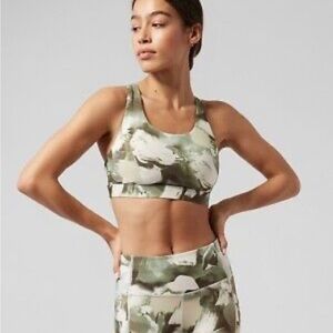 Athleta Ultimate Printed Bra D-DD+ Size Medium Energy Olive Green Sports Bra
